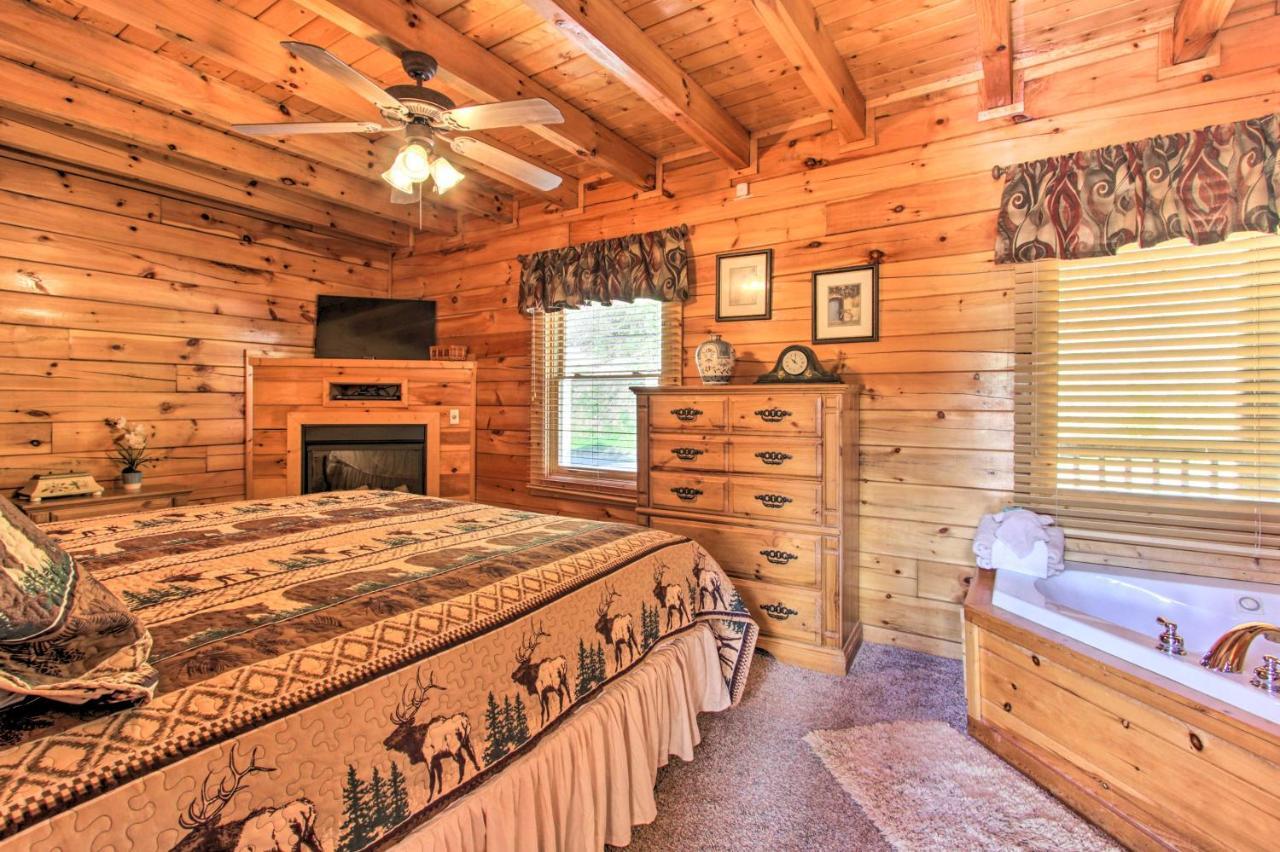 Pigeon Forge Family Cabin With Resort Pool And Hot Tub 외부 사진